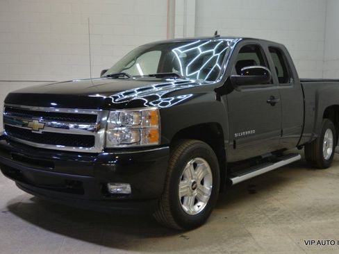 Used 2011 Chevrolet Silverado 1500 LTZ w/ LTZ Plus Package image 2