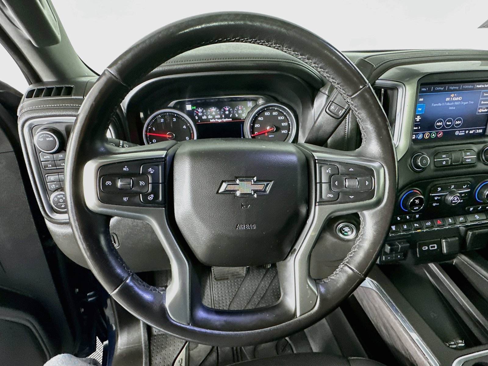 Used 2021 Chevrolet Silverado 3500 LTZ w/ LTZ Plus Package AWD/4WD image 11