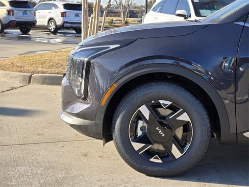 New 2026 Kia Sportage LX w/ LX Convenience Package image 5