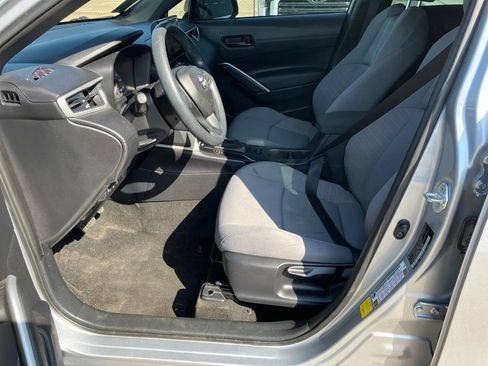 Used 2025 Toyota Corolla Cross AWD Hybrid image 7