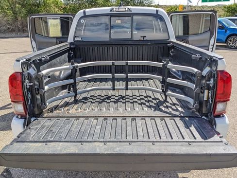 Used 2023 Toyota Tacoma SR AWD/4WD image 17