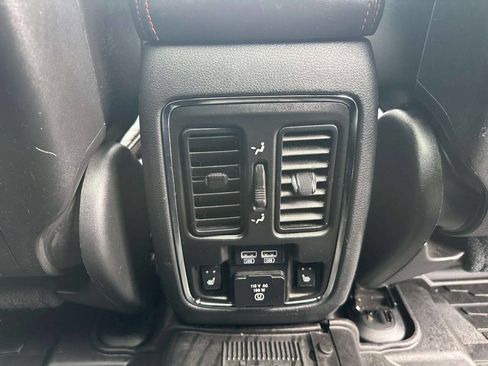 Used 2018 Jeep Grand Cherokee Trailhawk w/ Trailhawk Luxury Group image 23