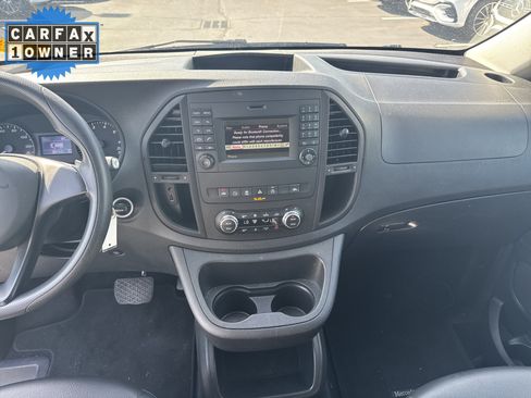 Used 2019 Mercedes-Benz Metris Passenger image 32