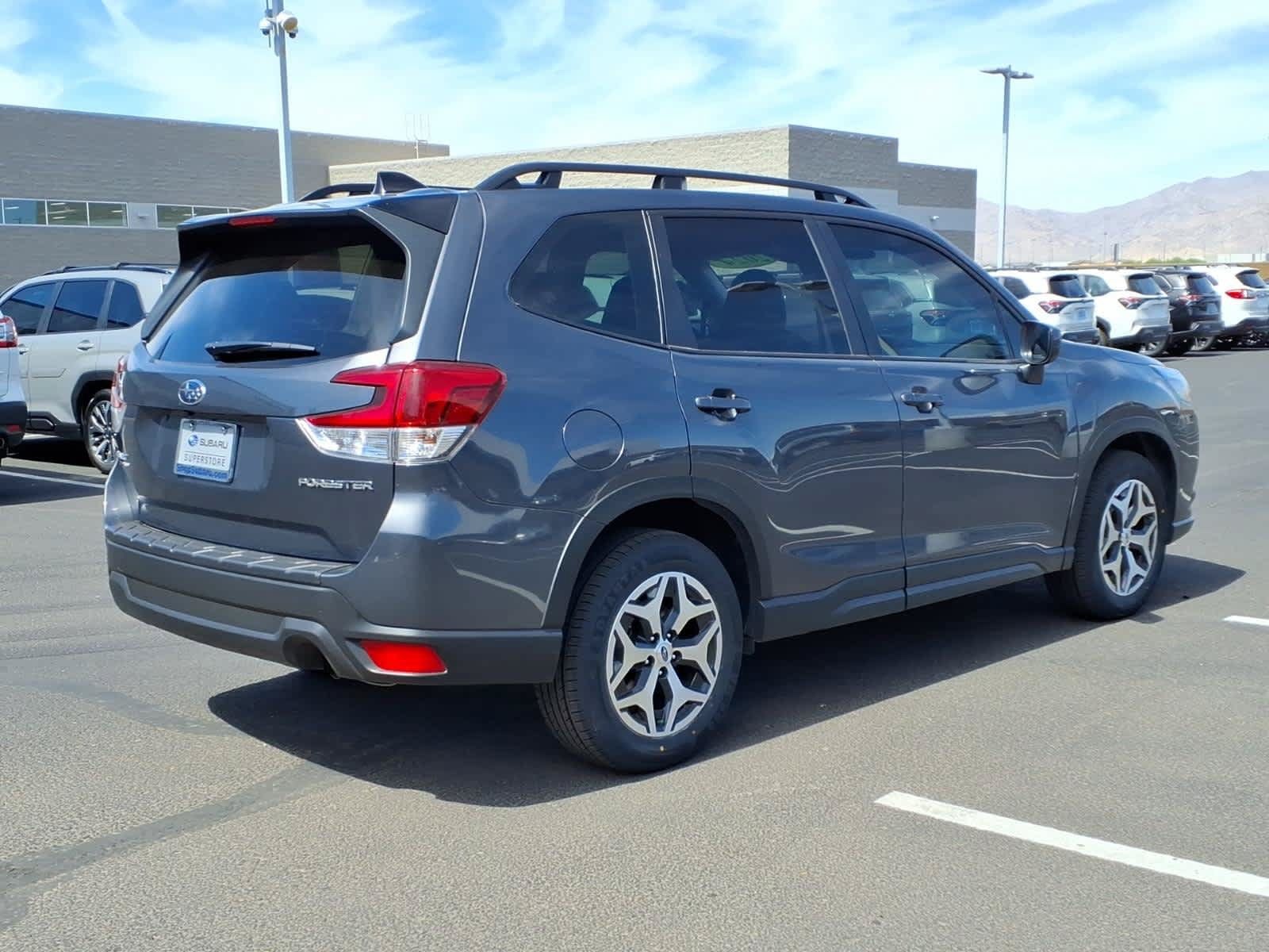 Used 2024 Subaru Forester Premium AWD/4WD image 4