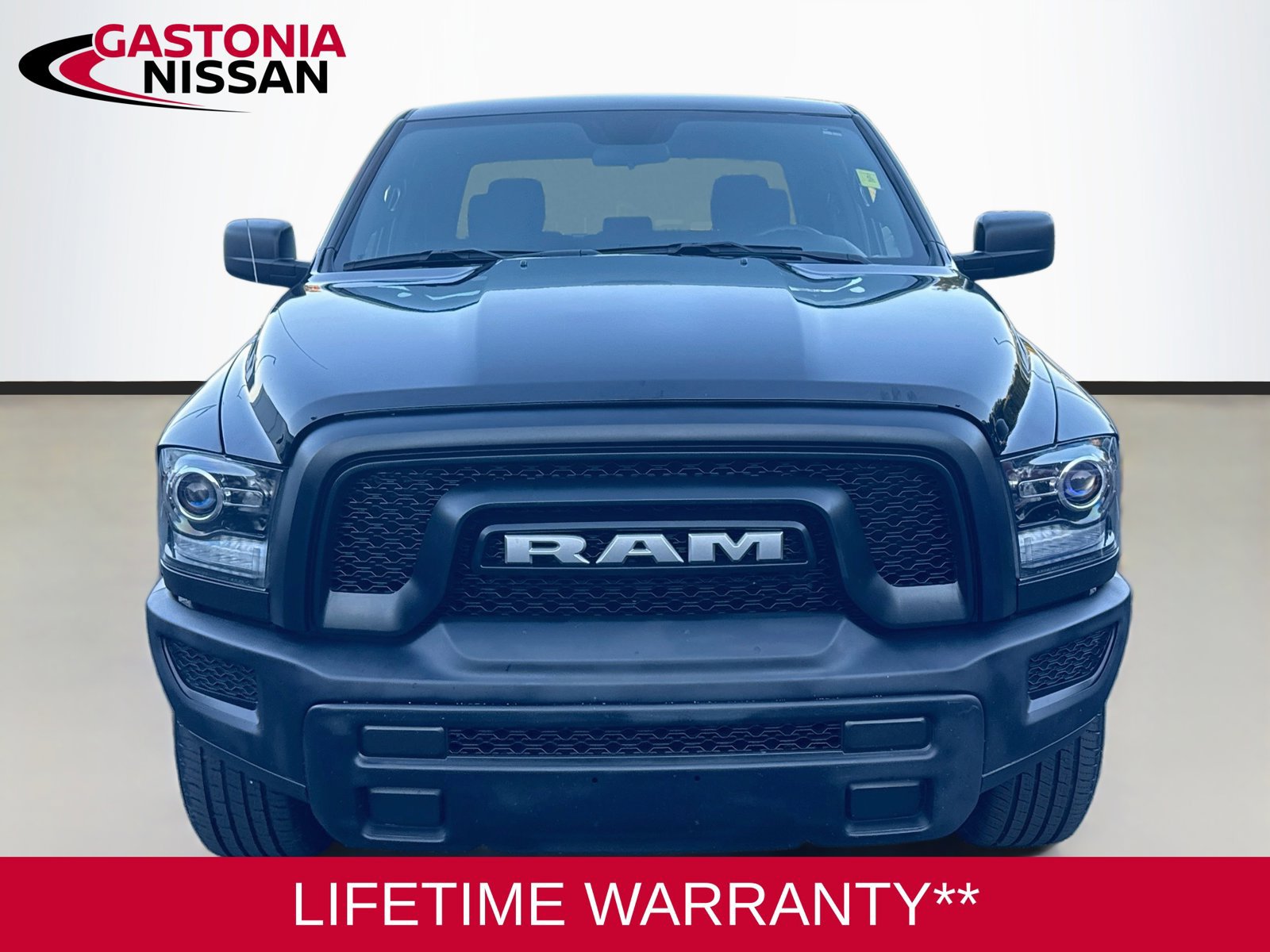 Used 2024 RAM 1500 Warlock AWD/4WD image 2