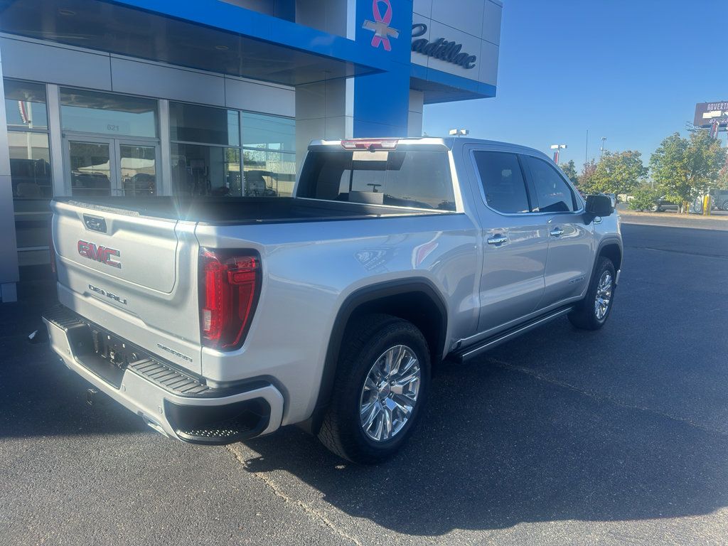 Used 2022 GMC Sierra 1500 Denali AWD/4WD image 2