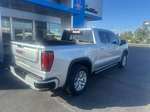 Used 2022 GMC Sierra 1500 Denali image 2