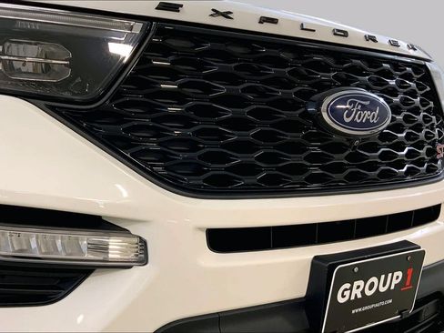 Used 2023 Ford Explorer ST w/ Equipment Group 401A AWD/4WD image 32