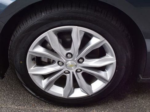 Used 2020 Chevrolet Malibu LT image 44