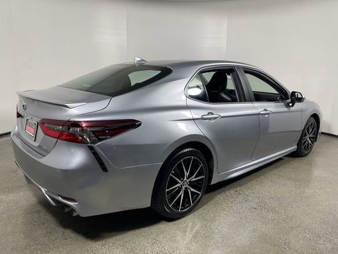 Certified 2024 Toyota Camry SE image 3