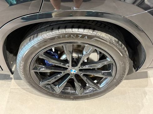 Certified 2024 BMW X4 M40i w/ Premium Package AWD/4WD image 10