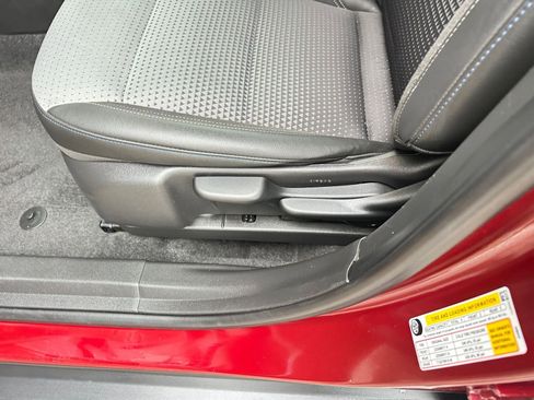 Used 2025 Chevrolet Trax LT image 23