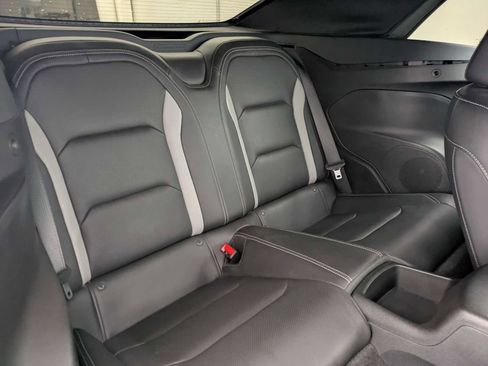 Used 2019 Chevrolet Camaro SS w/ LPO, Ground Effects Package RWD image 20