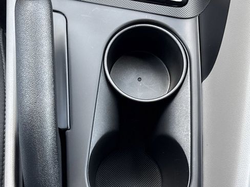 Certified 2025 Hyundai Elantra SE FWD image 27