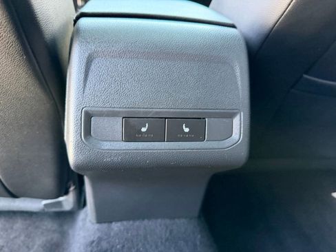 Used 2019 Volkswagen Jetta R-Line FWD image 27
