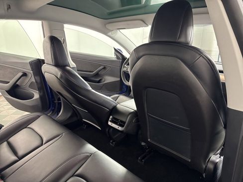 Used 2020 Tesla Model 3 Performance image 21