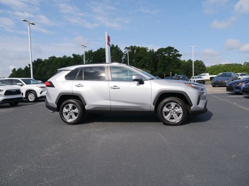 Used 2024 Toyota RAV4 XLE image 2