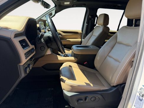 Used 2021 Chevrolet Tahoe Premier w/ Premium Package AWD/4WD image 6