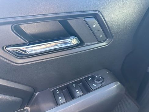 Used 2023 Chevrolet Colorado LT w/ LT Convenience Package II image 23