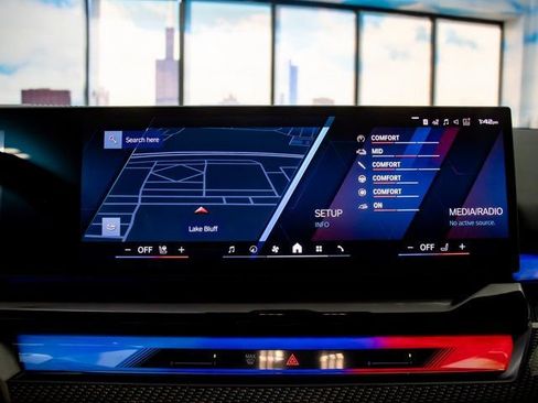 New 2026 BMW M5 w/ Executive Package image 18