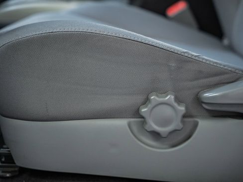 Used 2013 Toyota Tacoma 4x4 Access Cab V6 w/ TRD Off-Road Pkg image 41