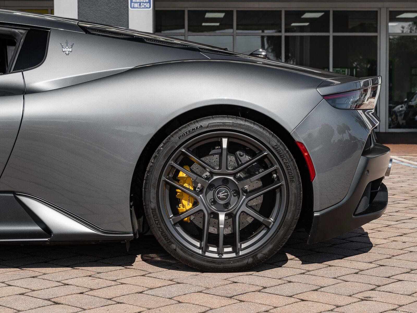 Used 2022 Maserati MC20 Coupe RWD image 33