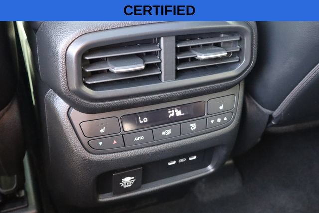 Used 2025 Honda Pilot Black Edition image 7
