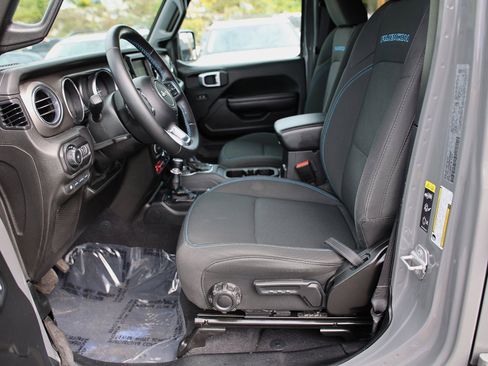 Used 2021 Jeep Wrangler Unlimited Rubicon 4xe w/ Cold Weather Group image 24