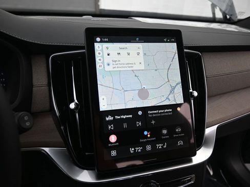 New 2026 Volvo XC90 B6 Plus w/ Protection Package Premier image 23