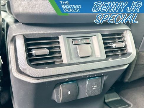 Used 2025 Ford F150 Platinum w/ Equipment Group 702A High image 27