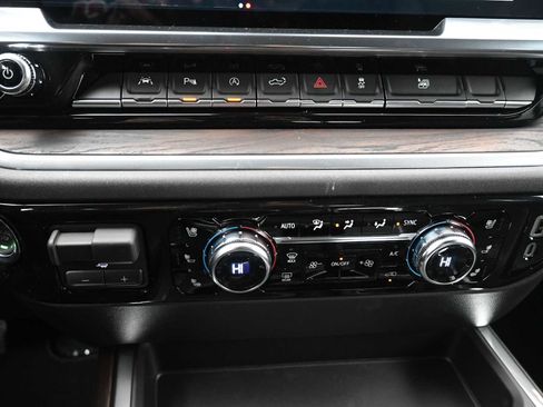 New 2026 GMC Sierra 1500 SLT w/ SLT Premium Plus Package image 22