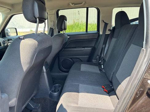 Used 2014 Jeep Patriot Sport w/ Power Value Group AWD/4WD image 11