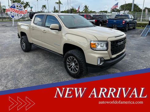 Used 2022 GMC Canyon Elevation w/ Trailering Package AWD/4WD image 1