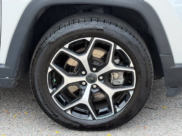 Used 2025 Jeep Compass Limited AWD/4WD image 12