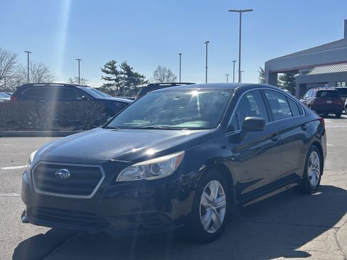 Used 2015 Subaru Legacy 2.5i image 3