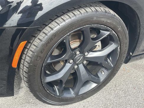 Used 2022 Chrysler 300 Touring L w/ Popular Equipment Group image 8