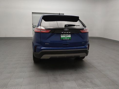 Used 2023 Ford Edge SEL image 6