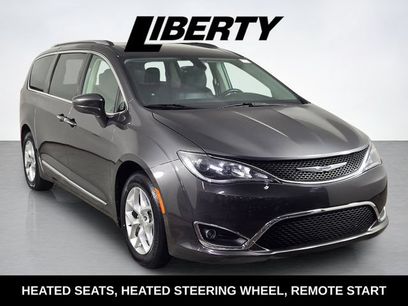 Used 2019 Chrysler Pacifica Touring-L Plus w/ Tire & Wheel Group