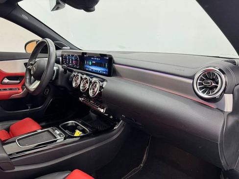 Used 2025 Mercedes-Benz CLA 250 image 34