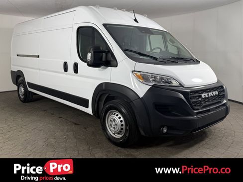 Used 2026 RAM ProMaster 2500 w/ Convenience Group FWD image 1