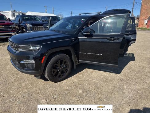 Used 2022 Jeep Grand Cherokee Limited w/ Trailer Tow Prep Group (B) image 29