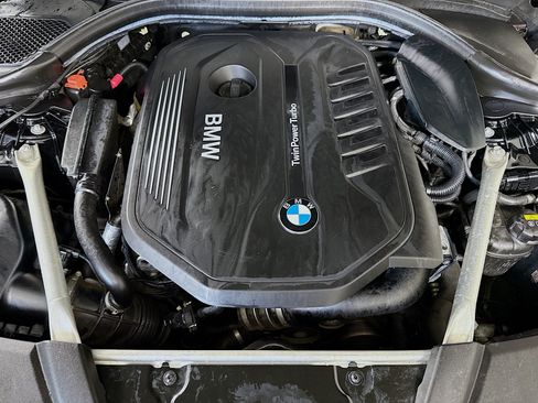 Used 2018 BMW 540i xDrive AWD/4WD image 39