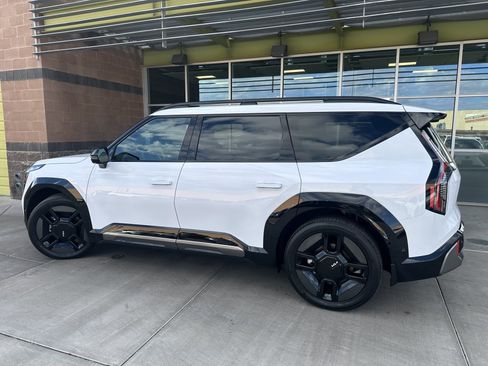 Used 2025 Kia EV9 GT-Line image 4