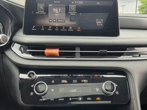 Used 2023 INFINITI QX60 Luxe FWD image 19