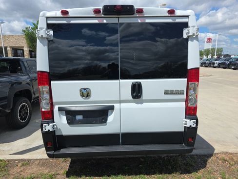 Used 2025 RAM ProMaster 2500 w/ U-Haul Equipment Group image 3