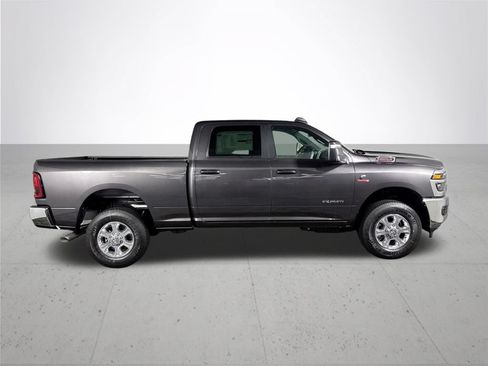 New 2026 RAM 2500 Big Horn AWD/4WD image 5