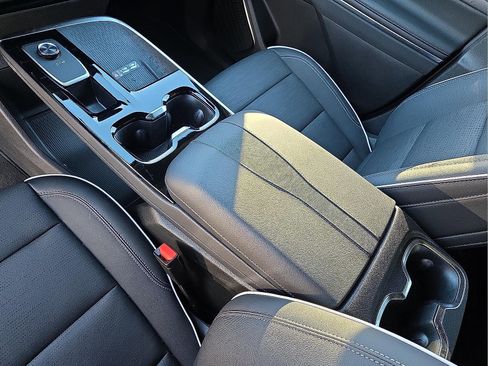 New 2025 Buick Enclave Sport Touring image 25