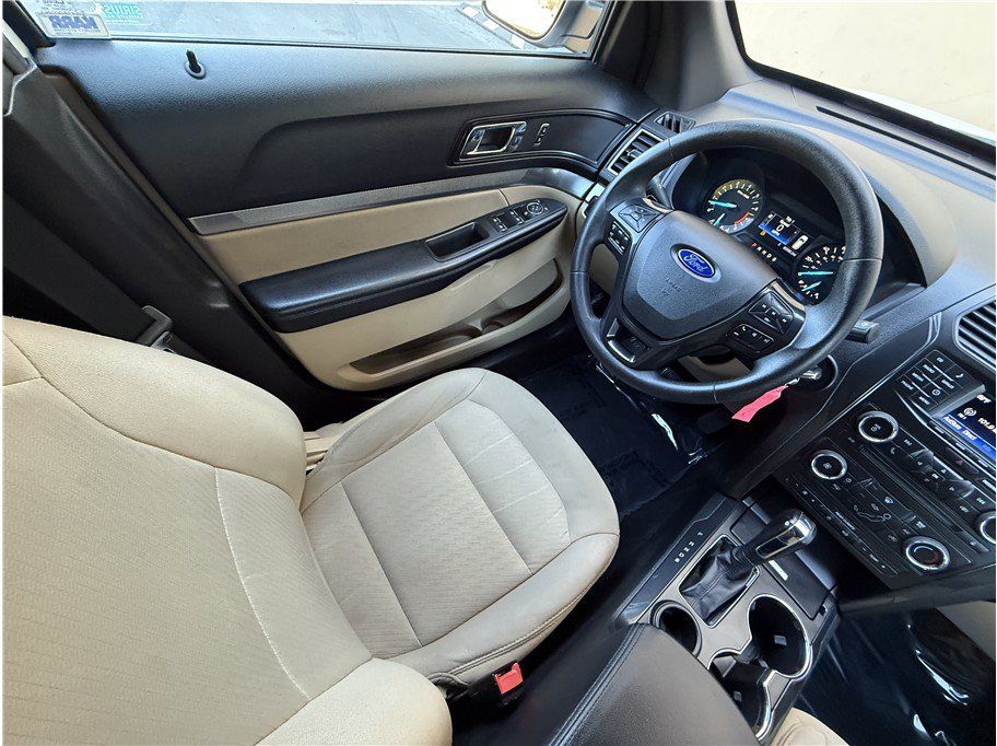 Used 2017 Ford Explorer FWD image 7
