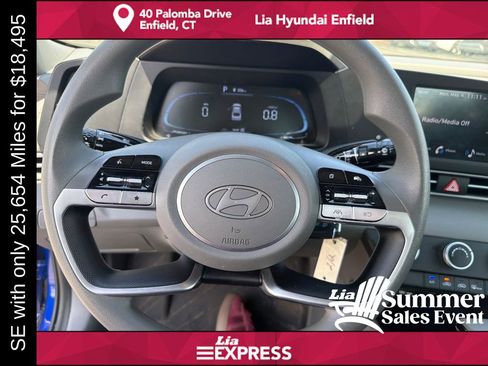 Used 2024 Hyundai Elantra SE FWD image 15