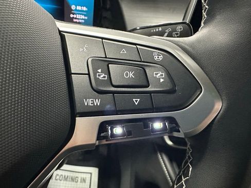 Used 2025 Volkswagen Atlas Cross Sport SE image 20